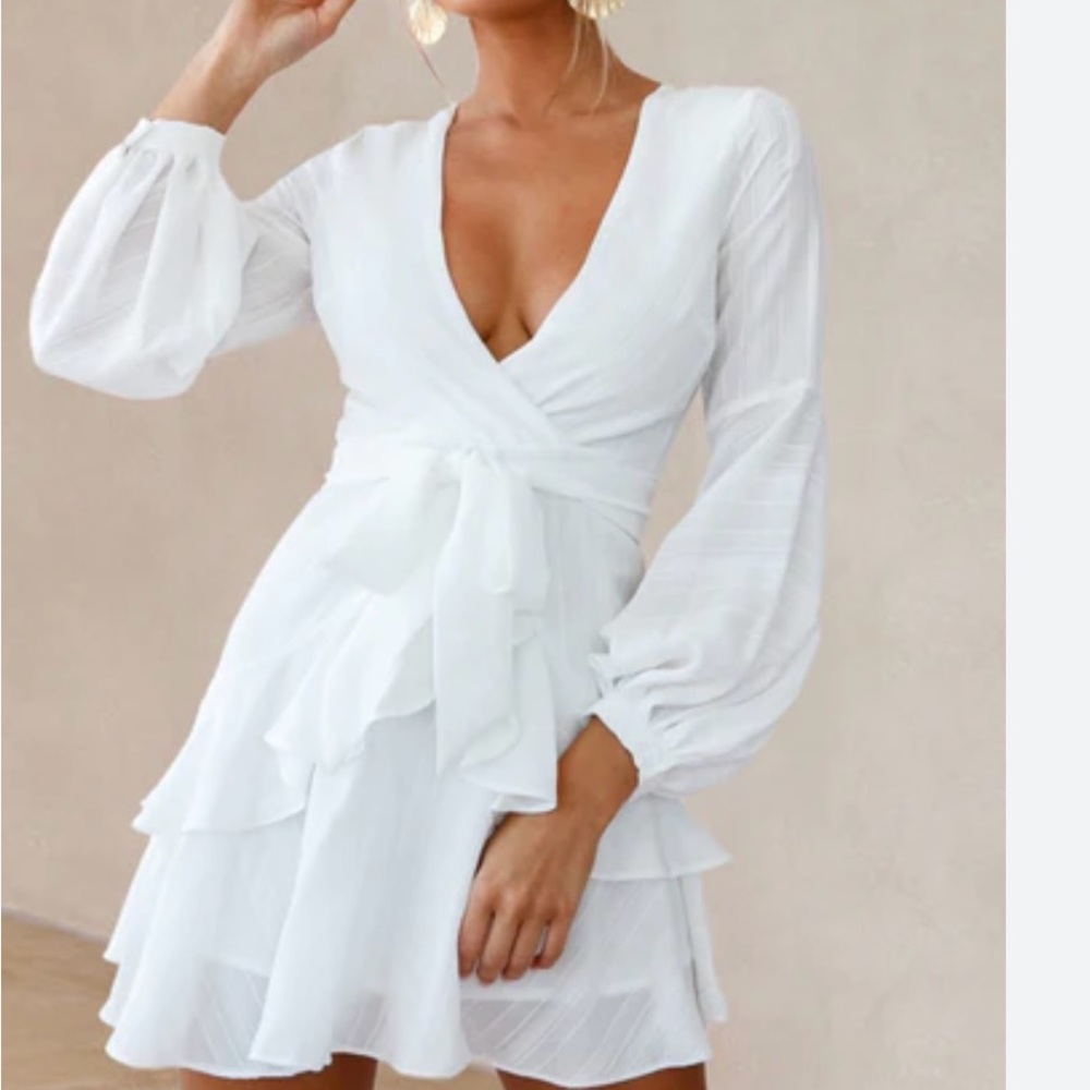 Selfie Leslie White Long Sleeve Dress